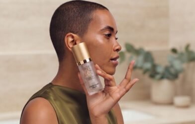 Hyaluronsäure Serum: Mehr Feuchtigkeit für trockene Haut